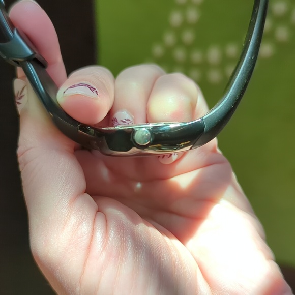 Oakley Crush Women's Watch Steel Lily face - Picture 6 of 8